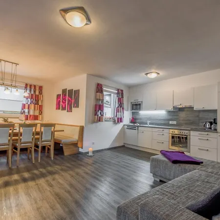 Maisonette Haus Amade בית נופש *